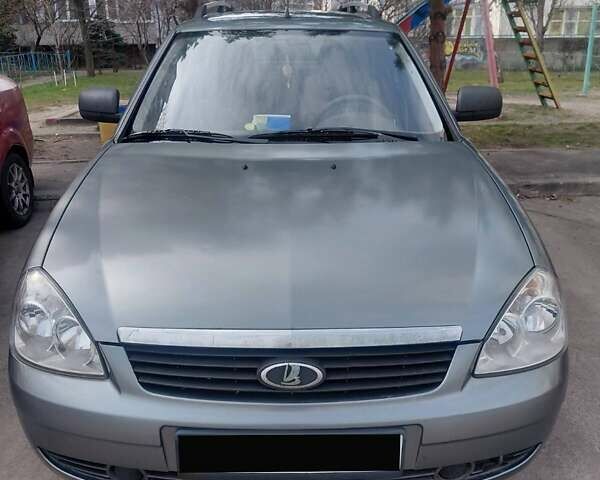 Серый ВАЗ 2171 Priora, объемом двигателя 1.6 л и пробегом 105 тыс. км за 3000 $, фото 1 на Automoto.ua