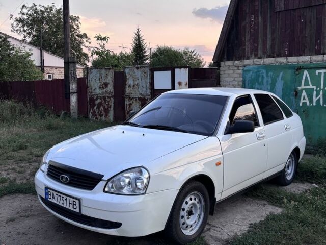 Белый ВАЗ 2172 Priora, объемом двигателя 1.6 л и пробегом 169 тыс. км за 3006 $, фото 1 на Automoto.ua