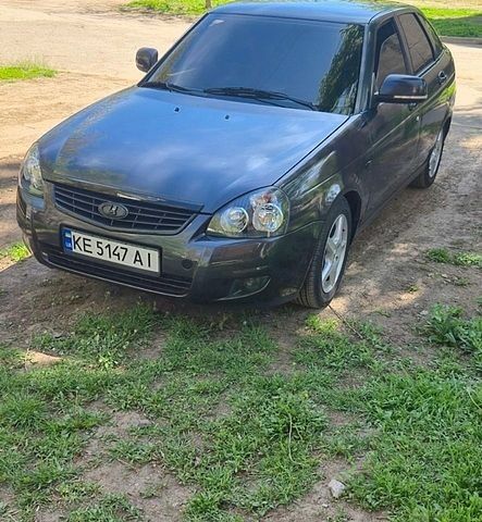 Черный ВАЗ 2172 Priora, объемом двигателя 1.6 л и пробегом 125 тыс. км за 3750 $, фото 1 на Automoto.ua