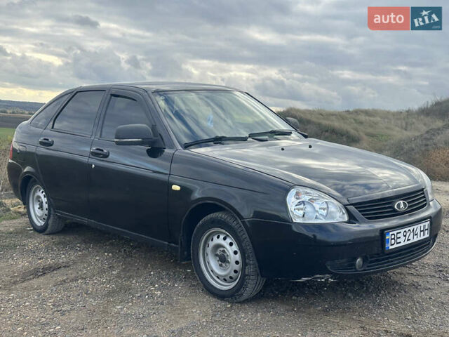 Чорний ВАЗ 2172 Priora, об'ємом двигуна 1.6 л та пробігом 200 тис. км за 2200 $, фото 1 на Automoto.ua