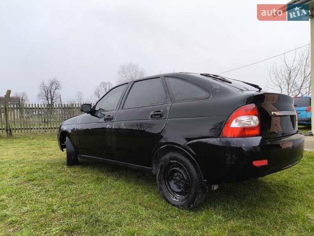 Черный ВАЗ 2172 Priora, объемом двигателя 1.6 л и пробегом 175 тыс. км за 1100 $, фото 1 на Automoto.ua