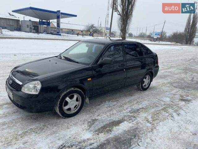 Черный ВАЗ 2172 Priora, объемом двигателя 1.6 л и пробегом 142 тыс. км за 2699 $, фото 1 на Automoto.ua