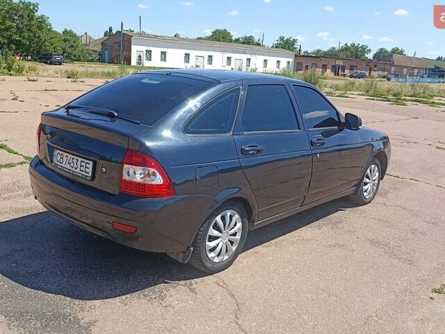 Чорний ВАЗ 2172 Priora, об'ємом двигуна 1.6 л та пробігом 214 тис. км за 1900 $, фото 1 на Automoto.ua