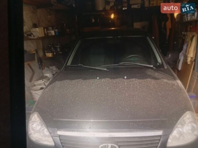 Чорний ВАЗ 2172 Priora, об'ємом двигуна 1.6 л та пробігом 156 тис. км за 3000 $, фото 1 на Automoto.ua