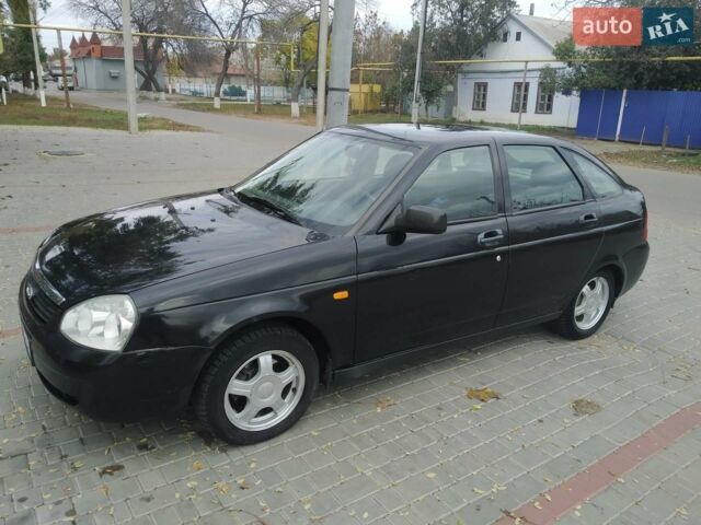 Черный ВАЗ 2172 Priora, объемом двигателя 1.6 л и пробегом 180 тыс. км за 3000 $, фото 1 на Automoto.ua