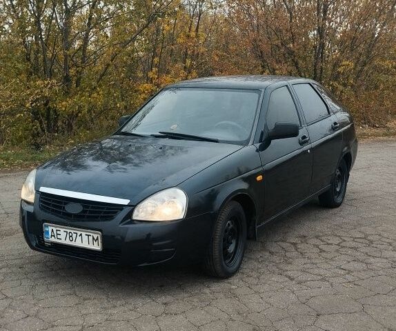 Черный ВАЗ 2172 Priora, объемом двигателя 1.6 л и пробегом 180 тыс. км за 1803 $, фото 1 на Automoto.ua