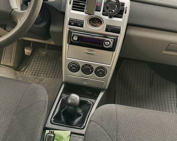 Черный ВАЗ 2172 Priora, объемом двигателя 1.6 л и пробегом 97 тыс. км за 2200 $, фото 1 на Automoto.ua