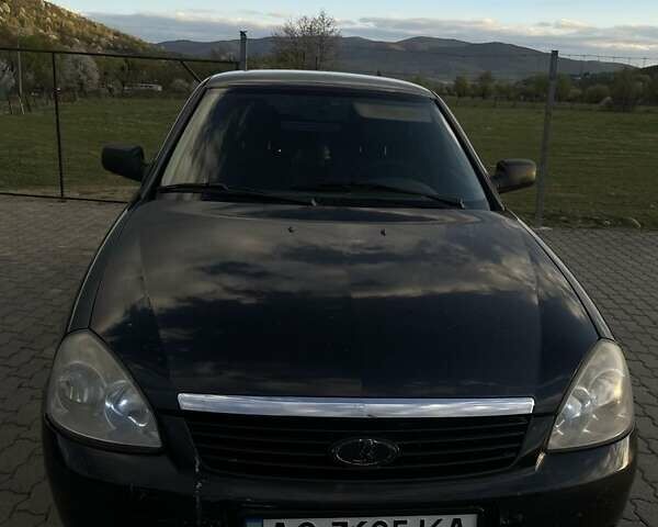 Чорний ВАЗ 2172 Priora, об'ємом двигуна 1.6 л та пробігом 270 тис. км за 1600 $, фото 1 на Automoto.ua