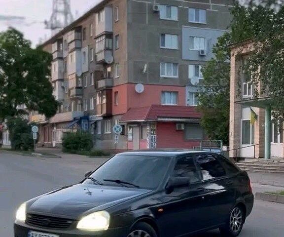 Чорний ВАЗ 2172 Priora, об'ємом двигуна 1.6 л та пробігом 184 тис. км за 2200 $, фото 1 на Automoto.ua
