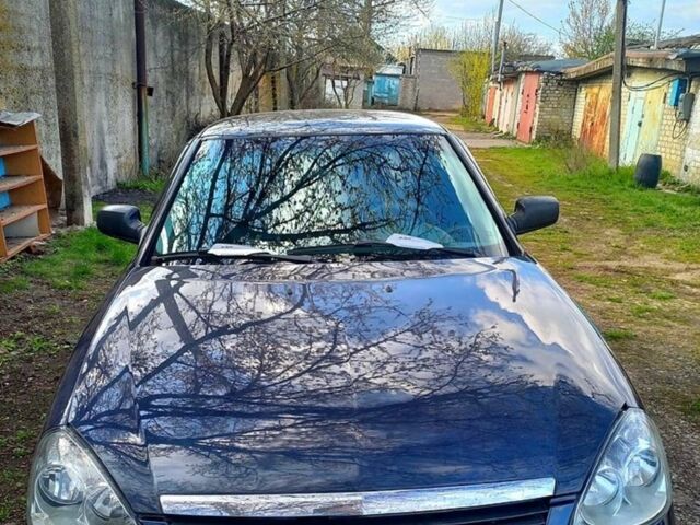 Чорний ВАЗ 2172 Priora, об'ємом двигуна 1.6 л та пробігом 134 тис. км за 3100 $, фото 1 на Automoto.ua