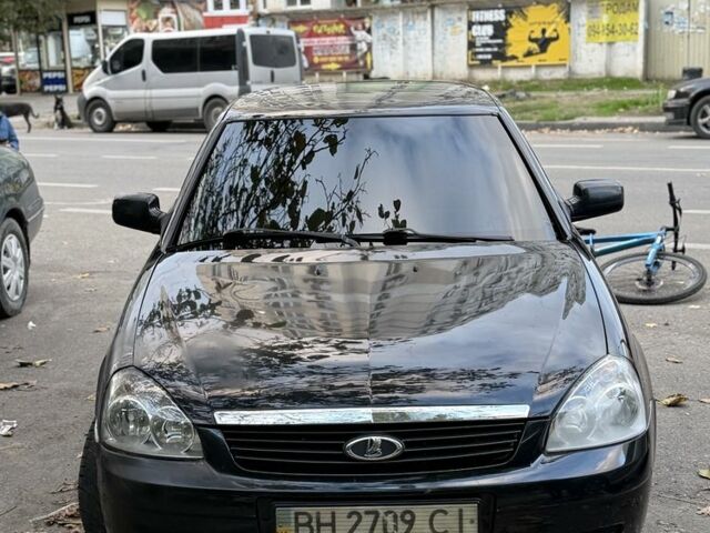 Чорний ВАЗ 2172 Priora, об'ємом двигуна 1.6 л та пробігом 32 тис. км за 3500 $, фото 1 на Automoto.ua
