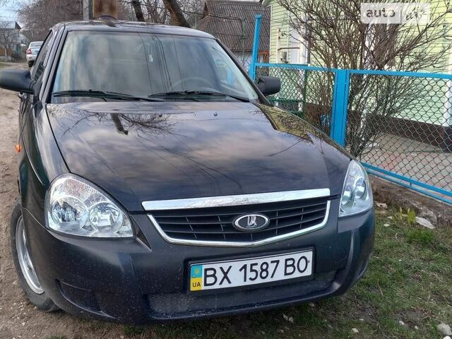 Чорний ВАЗ 2172 Priora, об'ємом двигуна 1.6 л та пробігом 129 тис. км за 2000 $, фото 1 на Automoto.ua