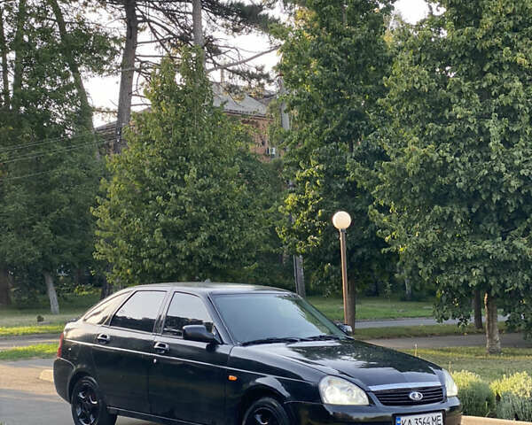 Чорний ВАЗ 2172 Priora, об'ємом двигуна 1.6 л та пробігом 200 тис. км за 1600 $, фото 1 на Automoto.ua