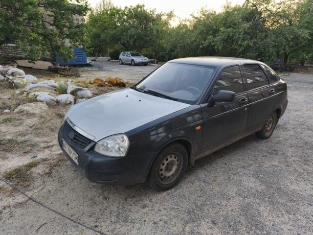 Черный ВАЗ 2172 Priora, объемом двигателя 1.6 л и пробегом 200 тыс. км за 1347 $, фото 1 на Automoto.ua