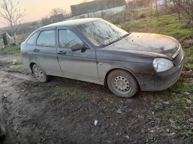 Черный ВАЗ 2172 Priora, объемом двигателя 1.6 л и пробегом 548 тыс. км за 1150 $, фото 1 на Automoto.ua