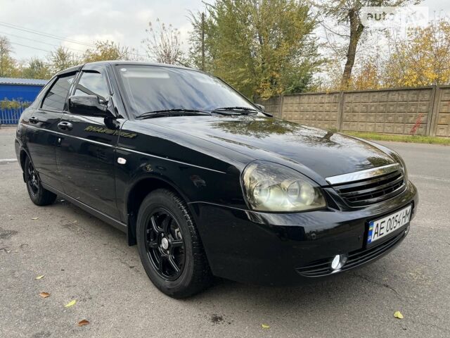 Черный ВАЗ 2172 Priora, объемом двигателя 1.6 л и пробегом 270 тыс. км за 5000 $, фото 1 на Automoto.ua
