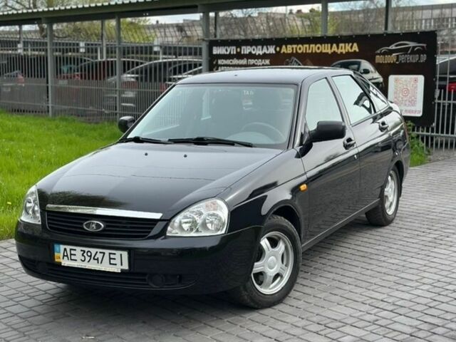 Черный ВАЗ 2172 Priora, объемом двигателя 1.6 л и пробегом 65 тыс. км за 4700 $, фото 1 на Automoto.ua