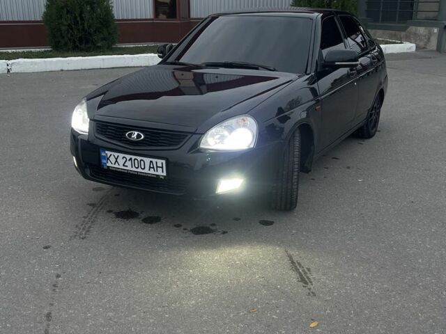 Чорний ВАЗ 2172 Priora, об'ємом двигуна 1.6 л та пробігом 260 тис. км за 4500 $, фото 1 на Automoto.ua