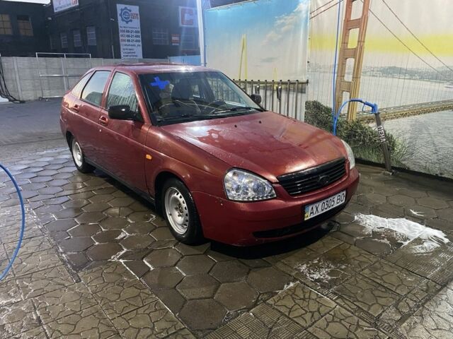 Червоний ВАЗ 2172 Priora, об'ємом двигуна 1.6 л та пробігом 197 тис. км за 1650 $, фото 1 на Automoto.ua