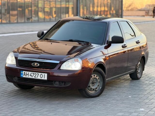 Червоний ВАЗ 2172 Priora, об'ємом двигуна 1.6 л та пробігом 160 тис. км за 3499 $, фото 1 на Automoto.ua