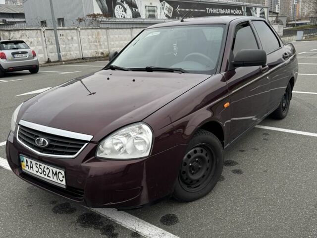 Червоний ВАЗ 2172 Priora, об'ємом двигуна 1.6 л та пробігом 3 тис. км за 3433 $, фото 1 на Automoto.ua