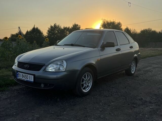 Сірий ВАЗ 2172 Priora, об'ємом двигуна 1.6 л та пробігом 200 тис. км за 2800 $, фото 1 на Automoto.ua