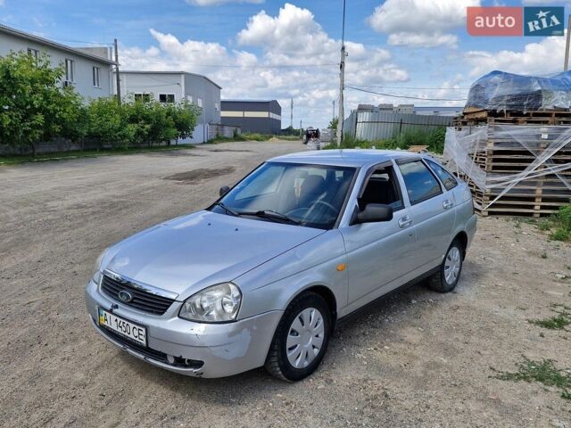 Сірий ВАЗ 2172 Priora, об'ємом двигуна 1.6 л та пробігом 170 тис. км за 1620 $, фото 1 на Automoto.ua