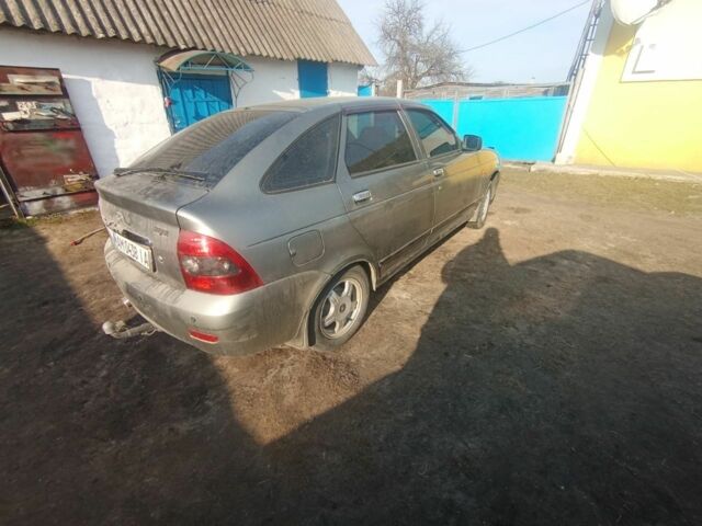 Серый ВАЗ 2172 Priora, объемом двигателя 1.6 л и пробегом 192 тыс. км за 2008 $, фото 1 на Automoto.ua