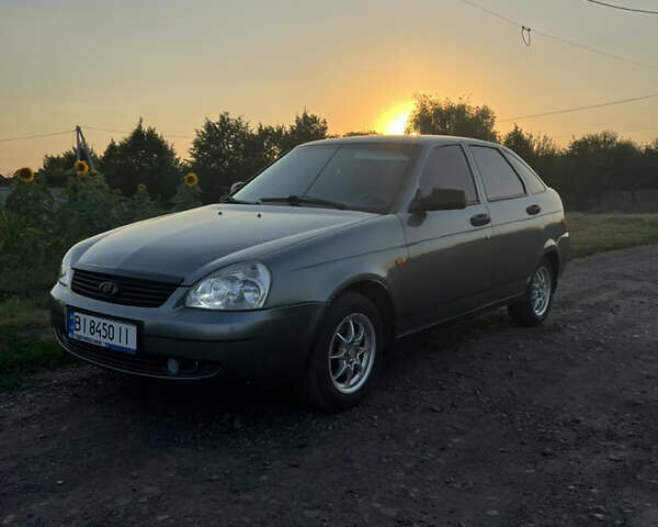 Серый ВАЗ 2172 Priora, объемом двигателя 1.6 л и пробегом 200 тыс. км за 2800 $, фото 1 на Automoto.ua