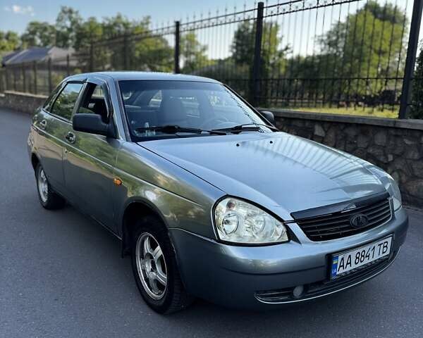 Сірий ВАЗ 2172 Priora, об'ємом двигуна 1.6 л та пробігом 181 тис. км за 2400 $, фото 1 на Automoto.ua