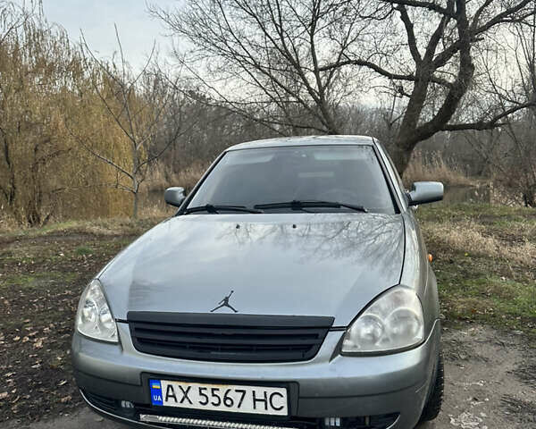 Сірий ВАЗ 2172 Priora, об'ємом двигуна 1.57 л та пробігом 257 тис. км за 2599 $, фото 1 на Automoto.ua