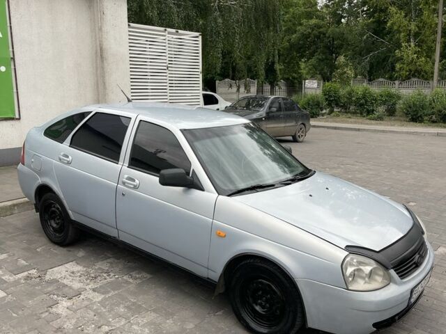 Сірий ВАЗ 2172 Priora, об'ємом двигуна 1.5 л та пробігом 180 тис. км за 1850 $, фото 1 на Automoto.ua