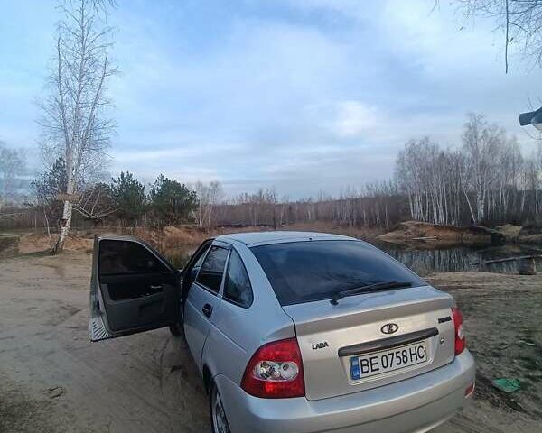 Сірий ВАЗ 2172 Priora, об'ємом двигуна 1.6 л та пробігом 140 тис. км за 3000 $, фото 1 на Automoto.ua
