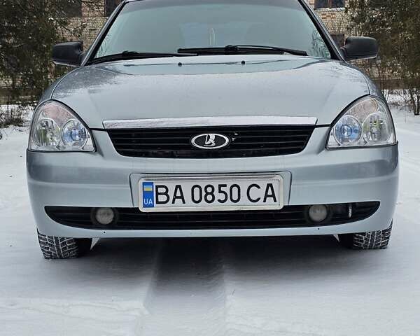 Серый ВАЗ 2172 Priora, объемом двигателя 1.6 л и пробегом 210 тыс. км за 2700 $, фото 1 на Automoto.ua