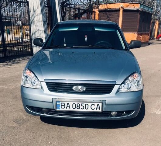 Серый ВАЗ 2172 Priora, объемом двигателя 1.6 л и пробегом 218 тыс. км за 3200 $, фото 1 на Automoto.ua