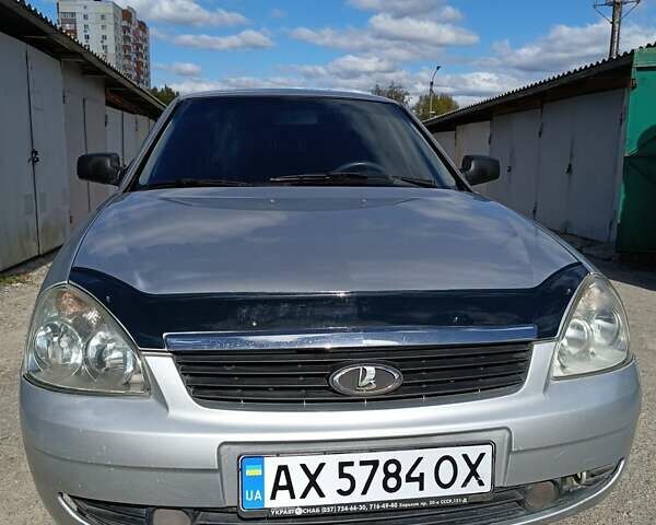 Серый ВАЗ 2172 Priora, объемом двигателя 1.6 л и пробегом 101 тыс. км за 3300 $, фото 1 на Automoto.ua