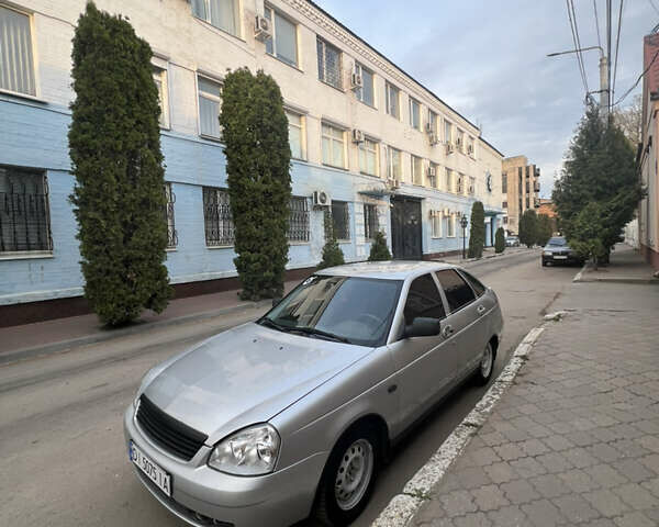 Серый ВАЗ 2172 Priora, объемом двигателя 1.6 л и пробегом 110 тыс. км за 2900 $, фото 1 на Automoto.ua