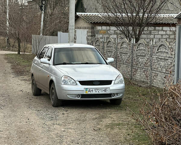 Сірий ВАЗ 2172 Priora, об'ємом двигуна 1.6 л та пробігом 107 тис. км за 3100 $, фото 1 на Automoto.ua
