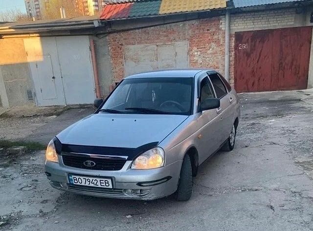 Серый ВАЗ 2172 Priora, объемом двигателя 1.6 л и пробегом 150 тыс. км за 2250 $, фото 1 на Automoto.ua