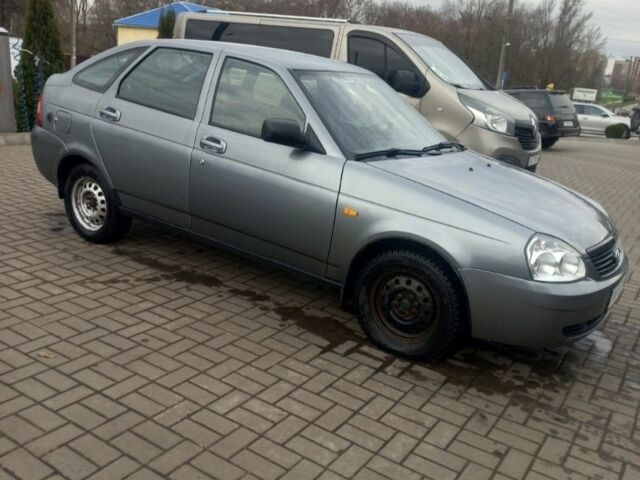 Сірий ВАЗ 2172 Priora, об'ємом двигуна 1.6 л та пробігом 147 тис. км за 3000 $, фото 1 на Automoto.ua