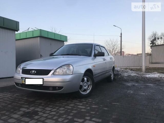 Сірий ВАЗ 2172 Priora, об'ємом двигуна 1.6 л та пробігом 128 тис. км за 3500 $, фото 1 на Automoto.ua