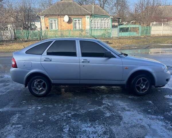 Сірий ВАЗ 2172 Priora, об'ємом двигуна 1.6 л та пробігом 99 тис. км за 3800 $, фото 1 на Automoto.ua