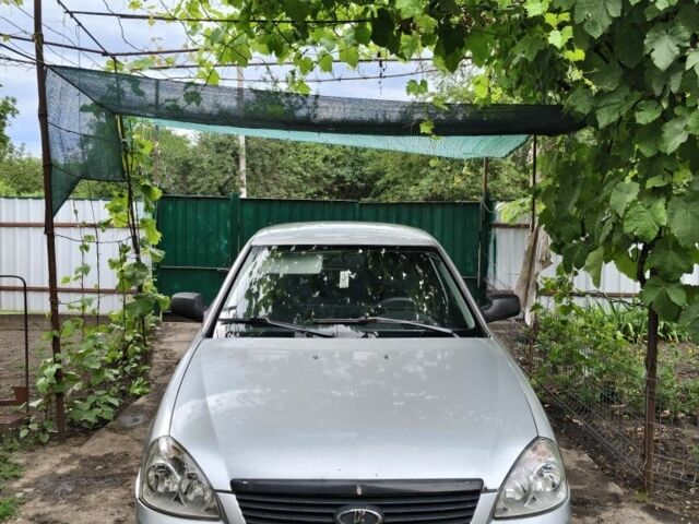 Сірий ВАЗ 2172 Priora, об'ємом двигуна 1.6 л та пробігом 228 тис. км за 2301 $, фото 1 на Automoto.ua
