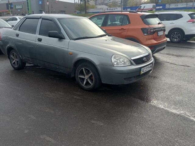 ВАЗ 2172 Priora 2010 у Кривому Розі на Automoto.ua Сірий ВАЗ 2172 Priora, об'ємом двигуна 1.6 л та пробігом 255 тис. км за 2500 $, фото 1 на Automoto.ua