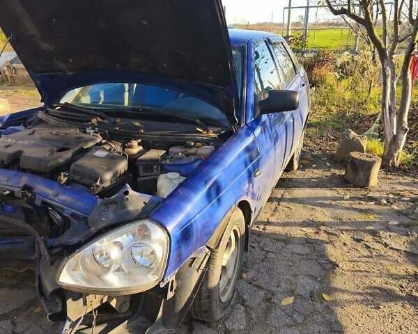 Синій ВАЗ 2172 Priora, об'ємом двигуна 1.6 л та пробігом 88 тис. км за 1800 $, фото 1 на Automoto.ua