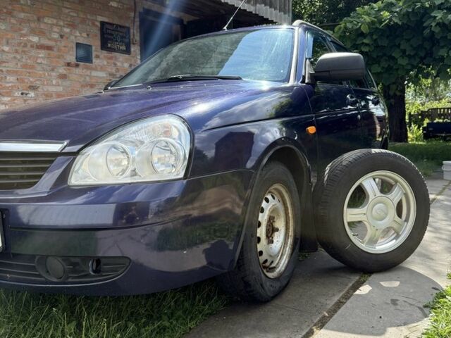 Синий ВАЗ 2172 Priora, объемом двигателя 1.6 л и пробегом 218 тыс. км за 2500 $, фото 1 на Automoto.ua