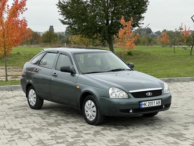 Зеленый ВАЗ 2172 Priora, объемом двигателя 1.6 л и пробегом 148 тыс. км за 3700 $, фото 1 на Automoto.ua