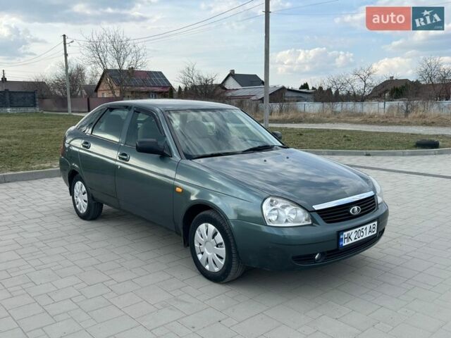 Зеленый ВАЗ 2172 Priora, объемом двигателя 1.6 л и пробегом 148 тыс. км за 2500 $, фото 1 на Automoto.ua