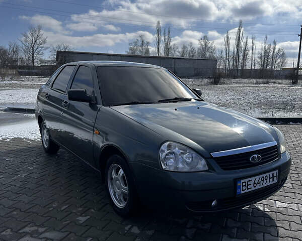 Зеленый ВАЗ 2172 Priora, объемом двигателя 1.6 л и пробегом 170 тыс. км за 2550 $, фото 1 на Automoto.ua