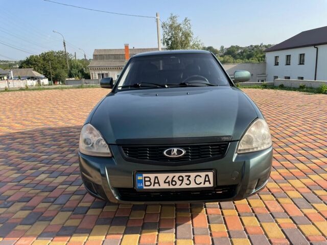 Зелений ВАЗ 2172 Priora, об'ємом двигуна 1.6 л та пробігом 230 тис. км за 3250 $, фото 1 на Automoto.ua
